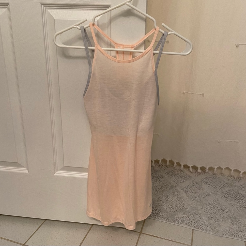 NEW Nike Workout Tank with Built-In Sports Bra
